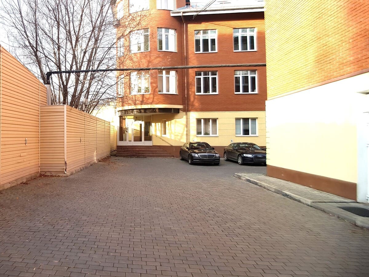 Офисы от 950 до 1100 кв.м. в аренду и продажу в Москве и Московской области